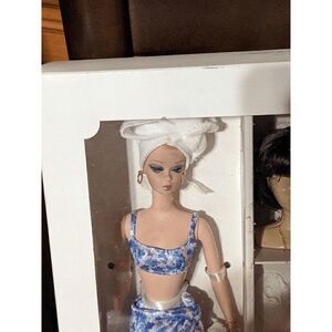 NEW- RARE 2003 MATTEL BARBIE FASHION MODEL COLLECTION SPA GETAWAY